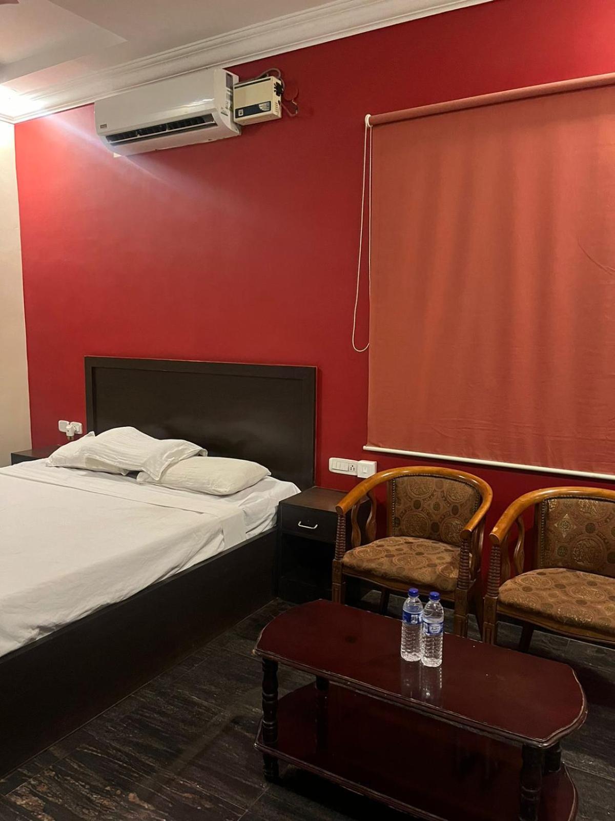 The Alp Hotel Bypass Road Madurai Eksteriør billede